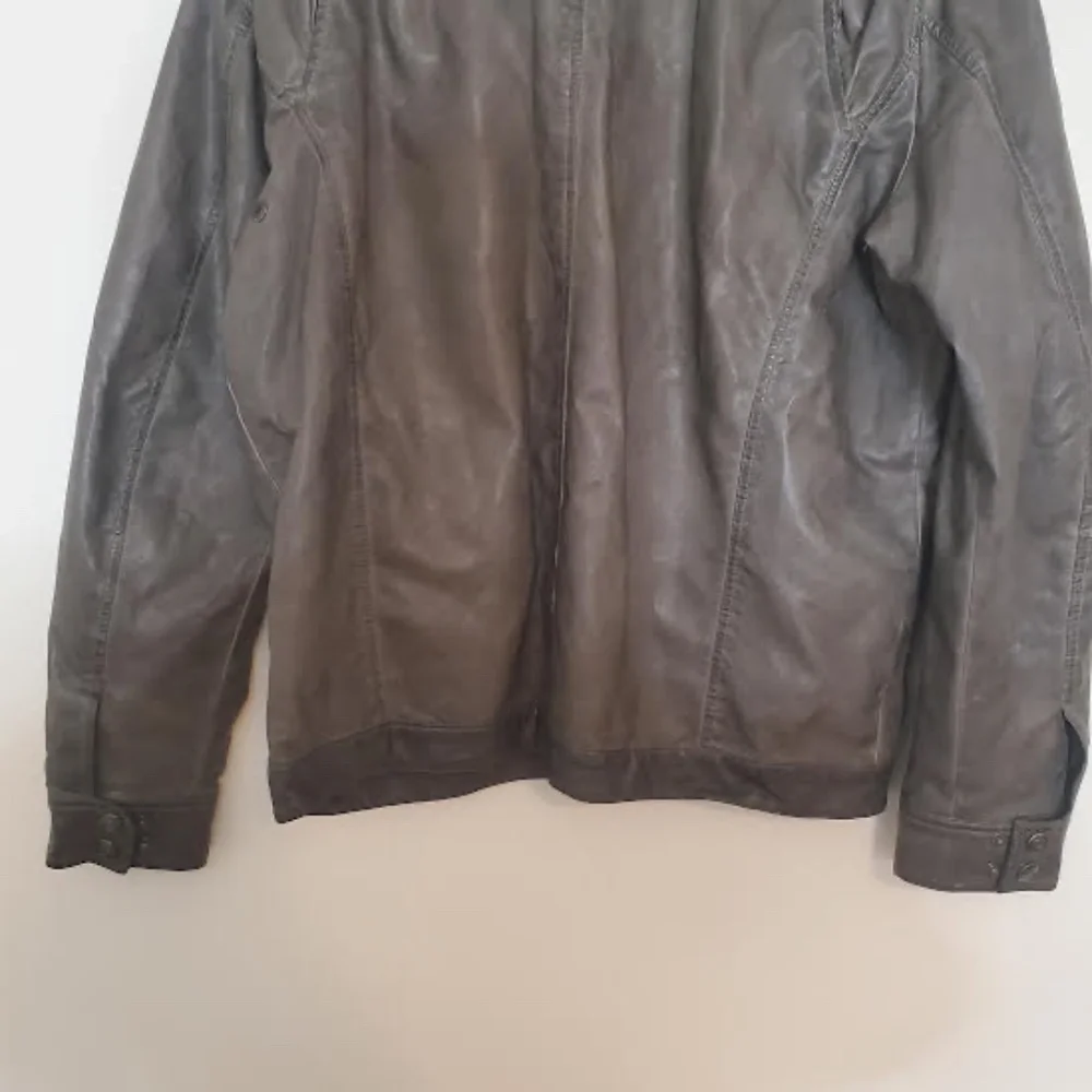 Vintage Mens Decree Faux Leather Distressed Bomber Jacket. Size Large. - Picture 10 of 11